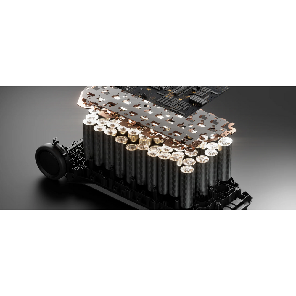EcoFlow DELTA Pro 3 Portable Power Station + Smart Home Panel 2 battery structure and components detailed view.