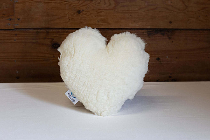 Cojín de peluche suave con forma de corazón de cordero sagrado, regalo para niños, decoración, 30 x 33 cm