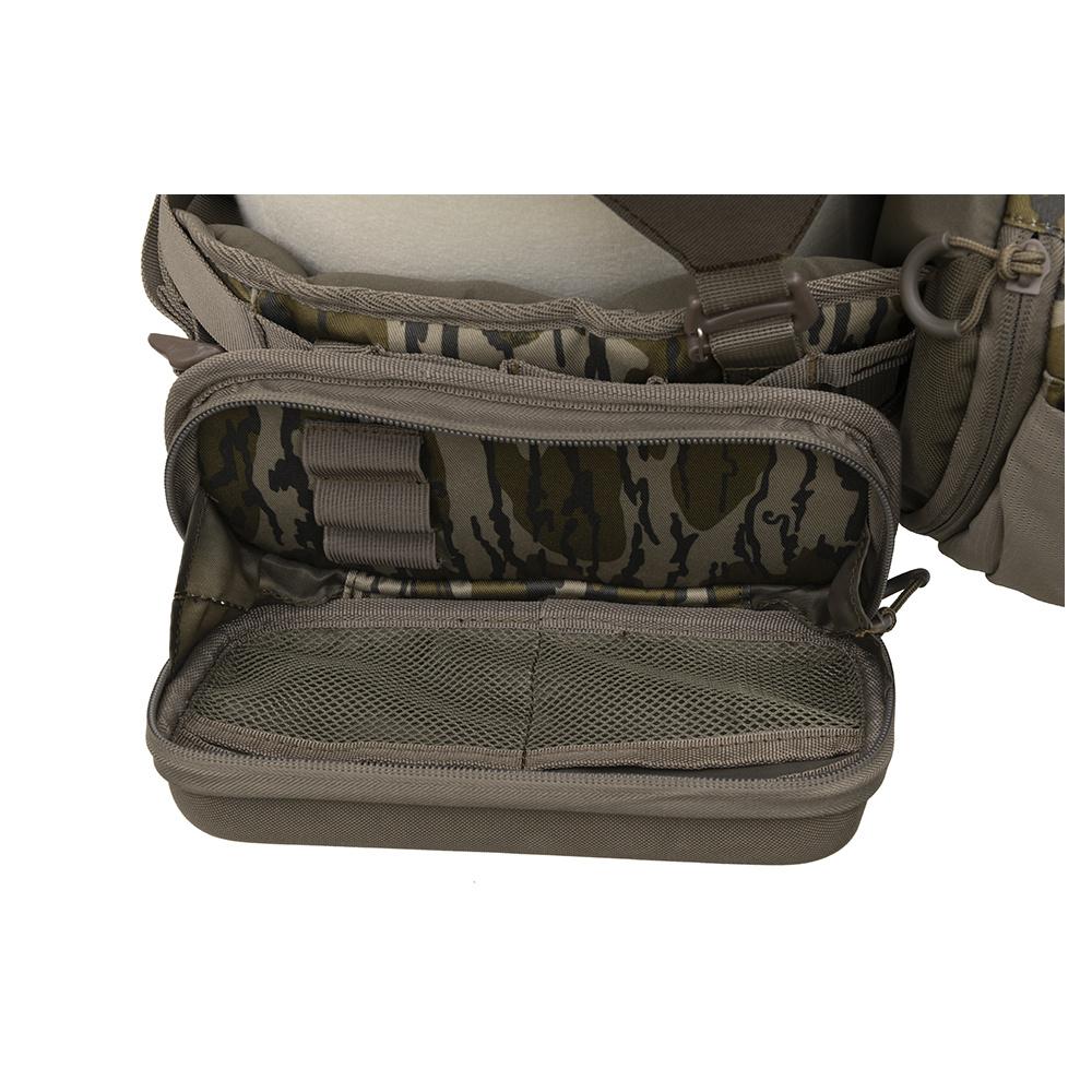 Alps Outdoorz Turkey Tracker Waist Pack Mossy Oak Bottomland Comfortable Durable