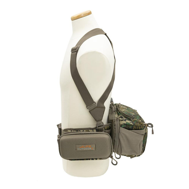 Alps Outdoorz Turkey Tracker Waist Pack Mossy Oak Greenleaf Lightweight Durable