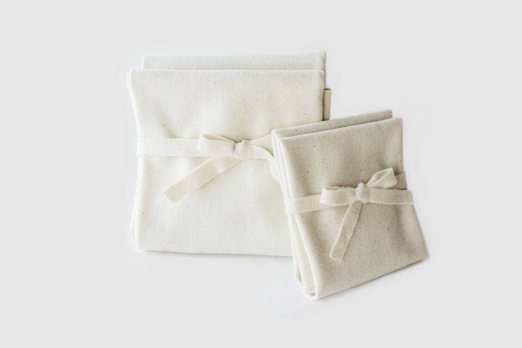 Cambiador de lana Holy Lamb Organics con barrera de humedad, 48 x 89 cm