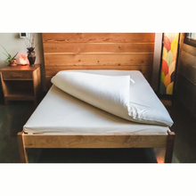Load image into Gallery viewer, Holy Lamb Natural Wool Latex Shikibuton Mattress King Size Organic Bedding
