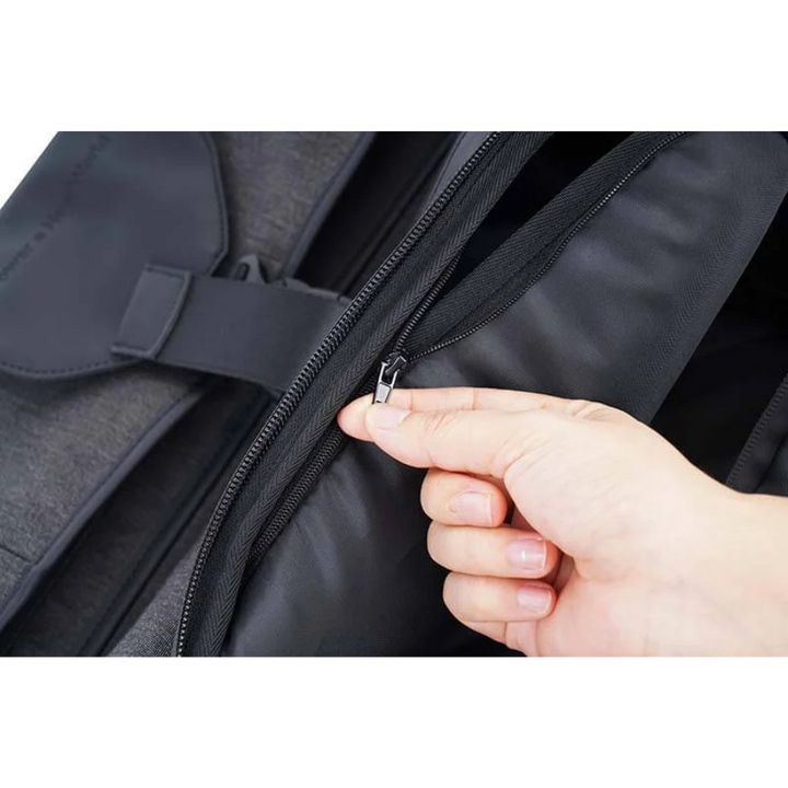 Mochila de viaje robusta EcoFlow RIVER Serie 2, impermeable, de 30 l