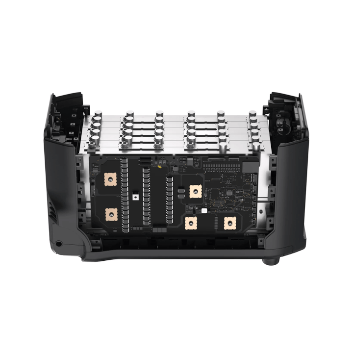 EcoFlow DELTA Pro Power Station 3600Wh + DELTA Pro Extra Battery internal components and design.