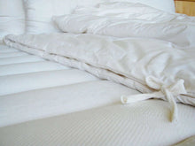 Load image into Gallery viewer, Holy Lamb Organics Comforter Premium Eco Wool All Season New King
