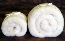 Load image into Gallery viewer, Holy Lamb Organics Fleece Topper Natural Happy Lamb Premium Eco Wool New Queen
