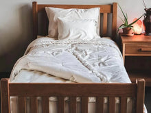 Load image into Gallery viewer, Holy Lamb Organics Cool Comfort Comforter Premium Wool King with Organic Shell
